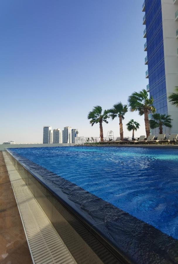 Heaven Escape Surrounded By Stunning Golf View High Floor -netflix-gym-pool -perfect Vacations अपार्टमेंट Dubai