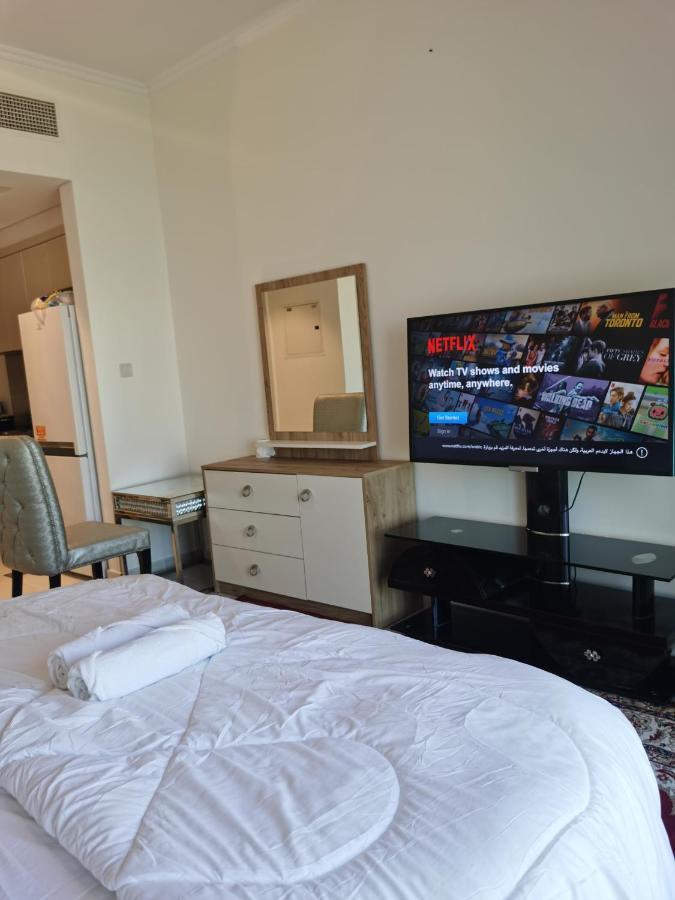 Heaven Escape Surrounded By Stunning Golf View High Floor -netflix-gym-pool -perfect Vacations شقة